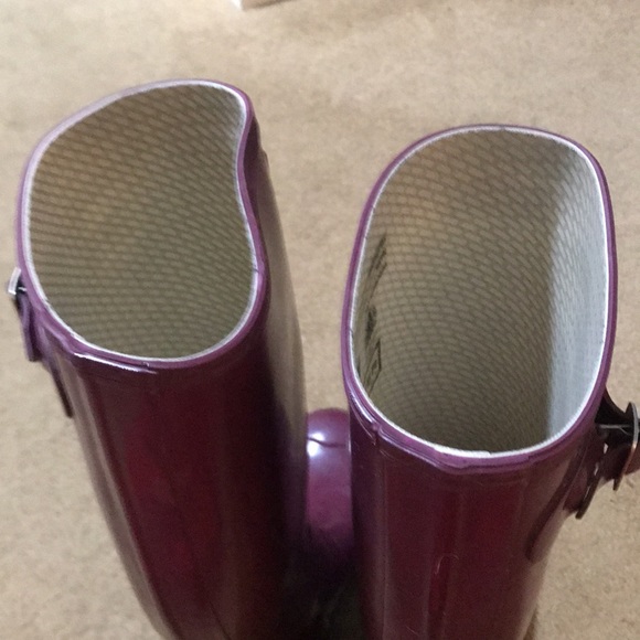 Hunter Purple Tall Rain Boots - Picture 16 of 16